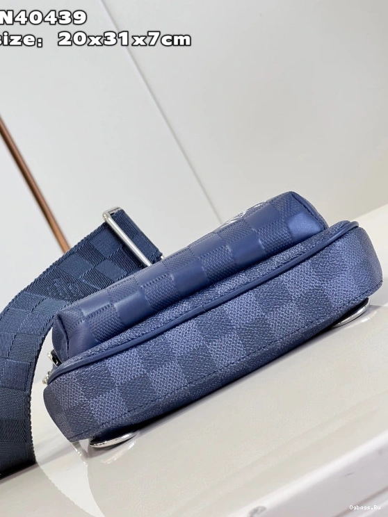 VUITTON Slingbag NM LOUIS Avenue 0215